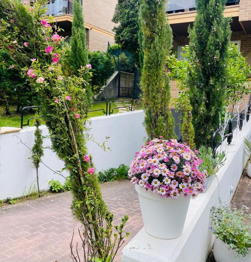 Estilosa Casa Golf Suites Gorraiz Luaran gambar