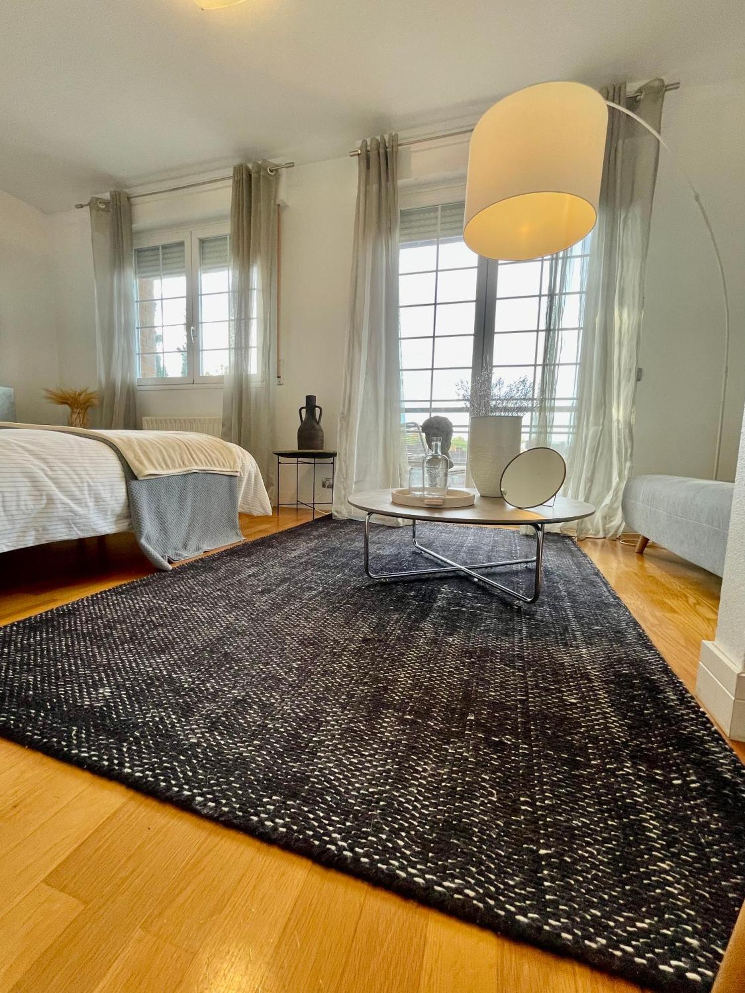 Estilosa Casa Golf Suites Gorraiz Luaran gambar