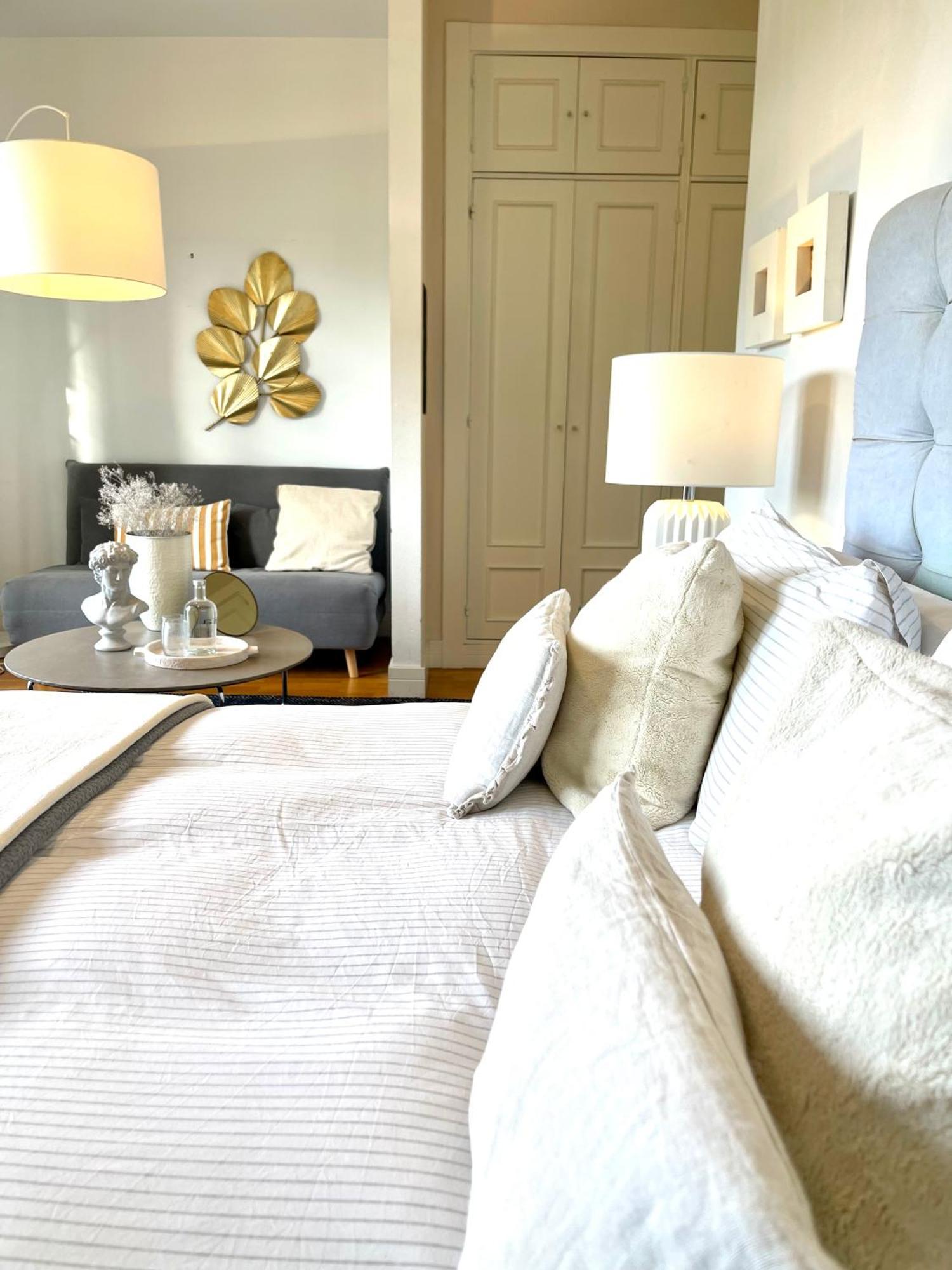 Estilosa Casa Golf Suites Gorraiz Luaran gambar