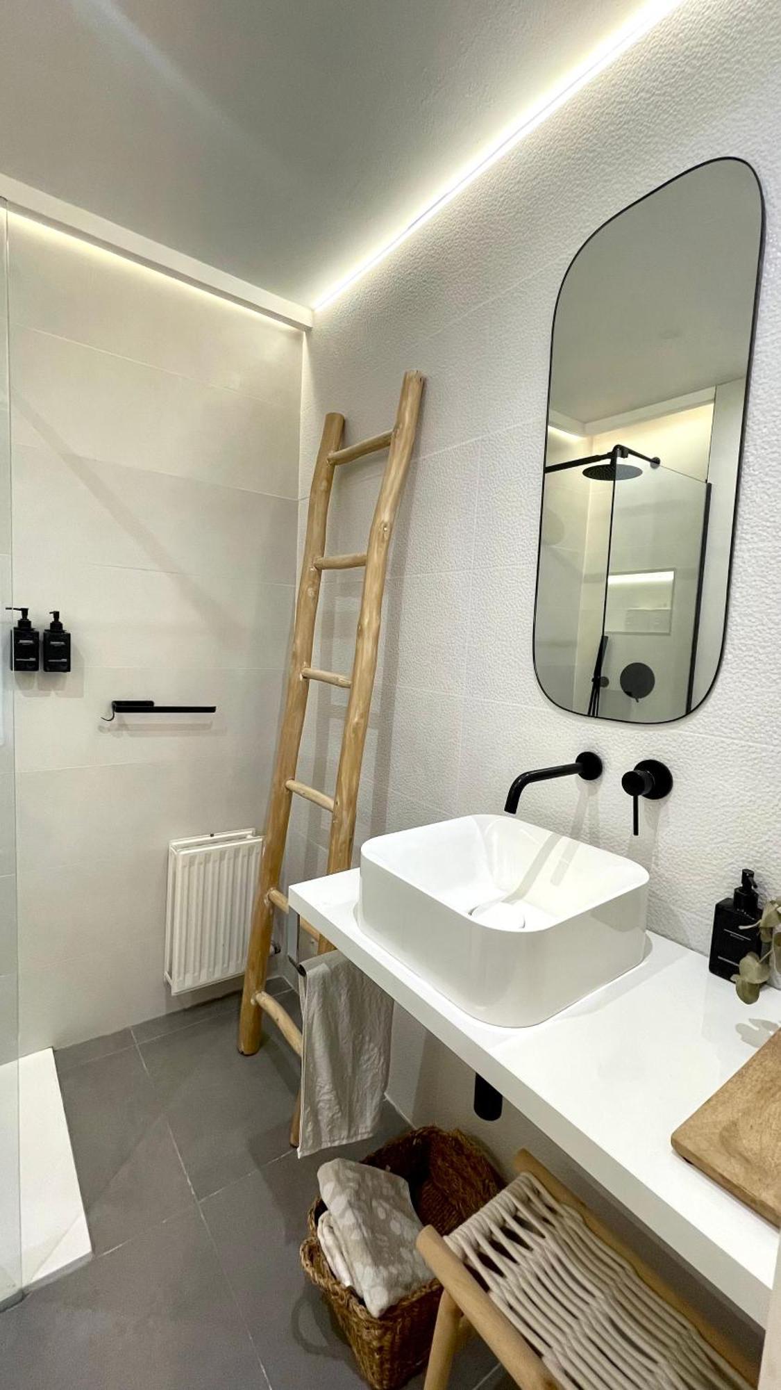 Estilosa Casa Golf Suites Gorraiz Luaran gambar