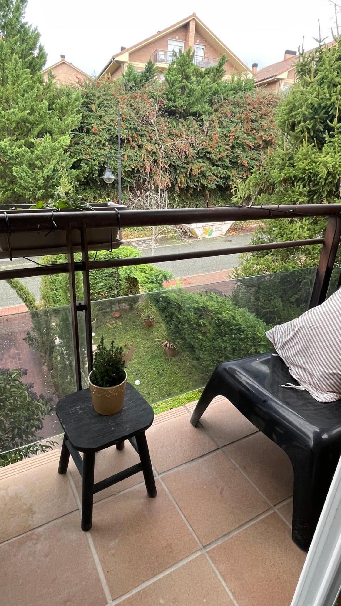 Estilosa Casa Golf Suites Gorraiz Luaran gambar