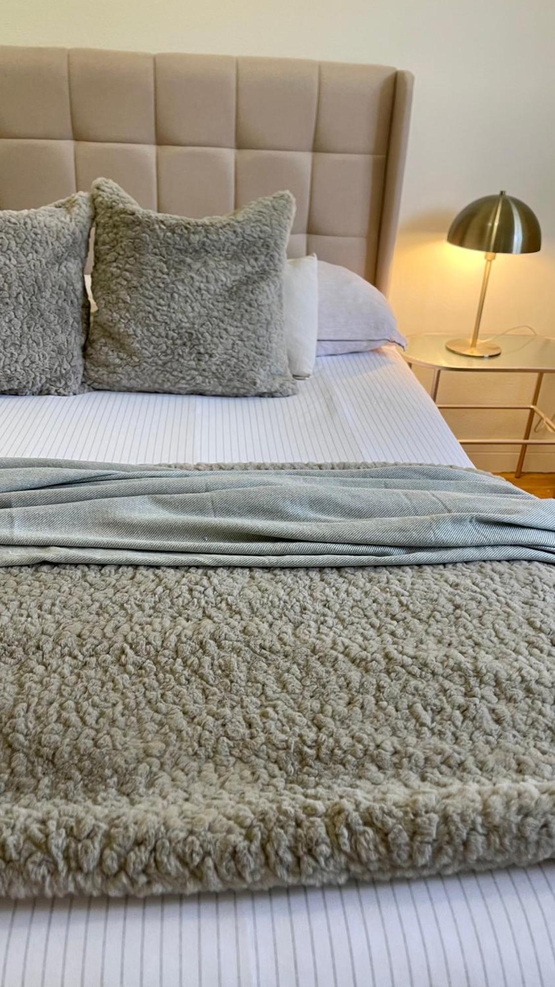 Estilosa Casa Golf Suites Gorraiz Luaran gambar